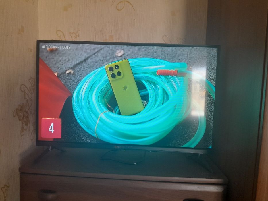 Смарт тв Samsung 32 дюйма.