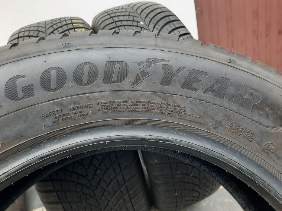 4 opony 215/55 R17 Goodyear Vector4seasons gen3 2024r 8mm