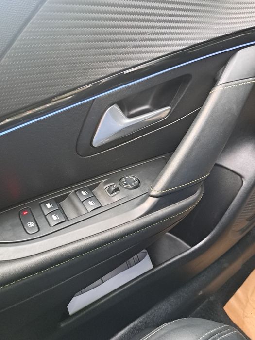 Peugeot e-208 GT LINE de 136cv 100% elétrico