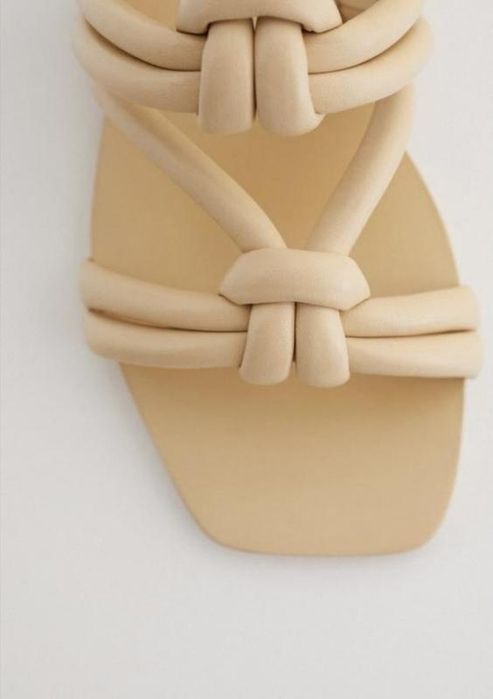 Кожаные шлепанцы Zara