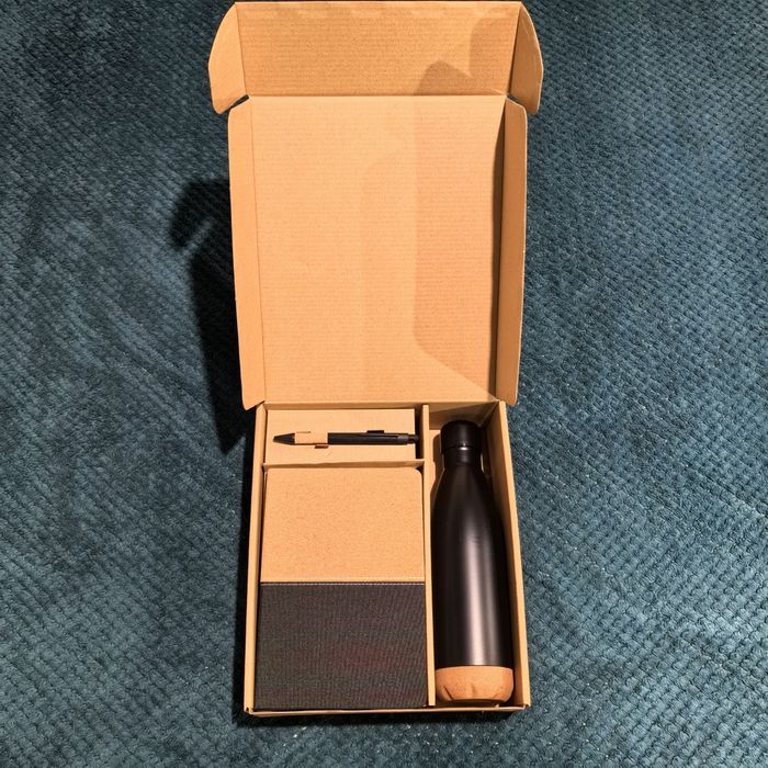 nowy zestaw upominkowy korkowy - termos notatnik długopis