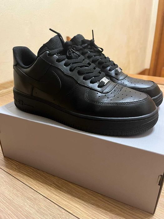 Nike Air Force 1 Black
