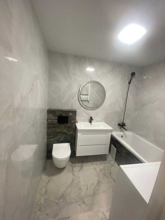 Продаж 2 км квартири на Злуки