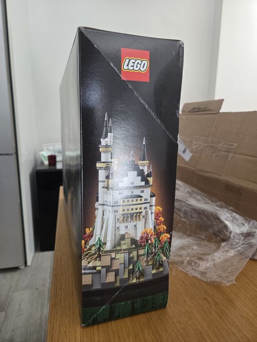 LEGO Architecture 21063 Neuschwanstein Castle