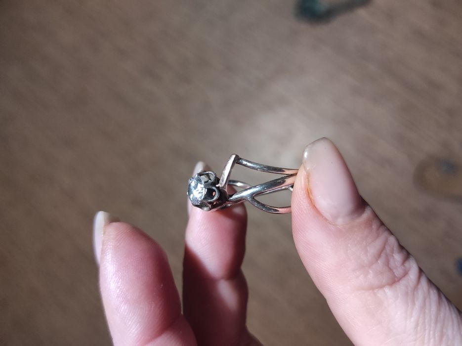 Серебряное кольцо