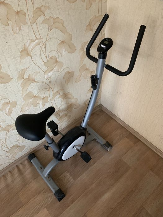 Велотренажёр в хорошем состоянии