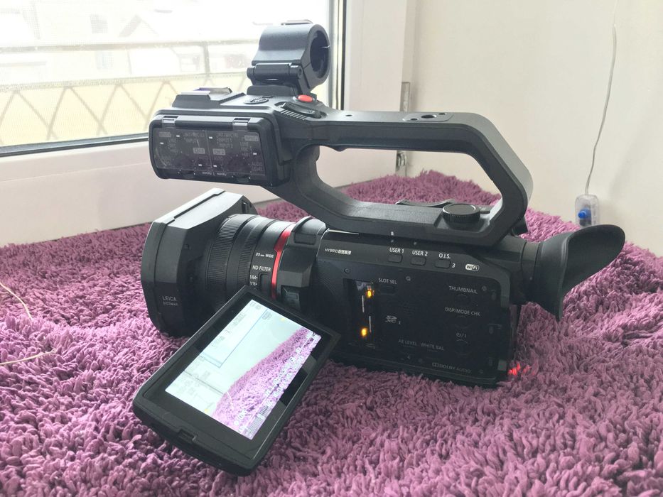 Камкодер Panasonic AG-CX10