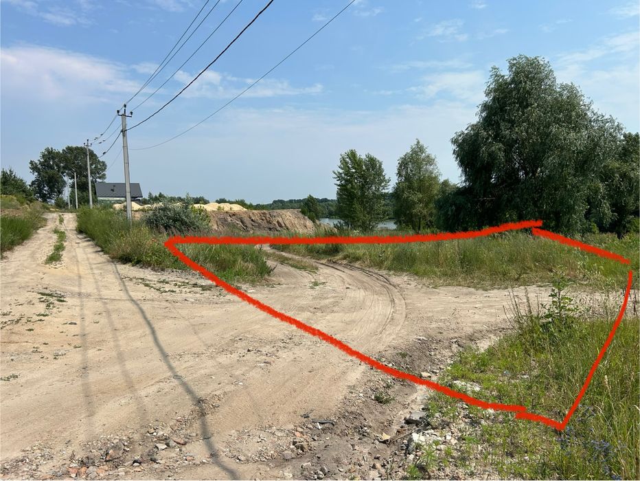 Перша лінія від водойми, ділянка під будівництво, можливий поділ