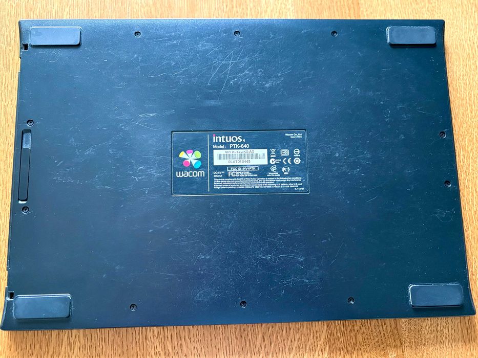 Графічний планшет Wacom Intuos4 Medium (PTK-640)