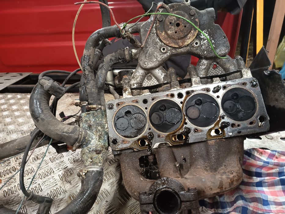 Głowica kolektory trabant 1.1 polo