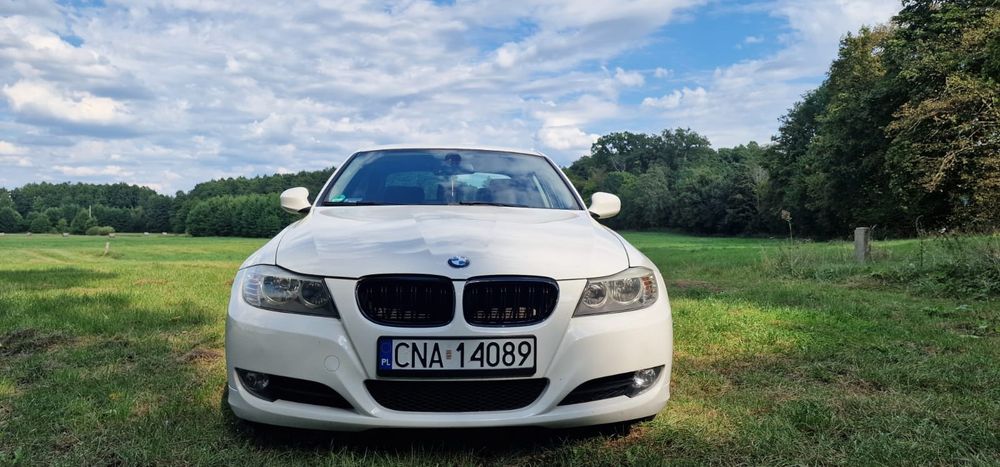 BMW E90 2.0i 143km 2011r