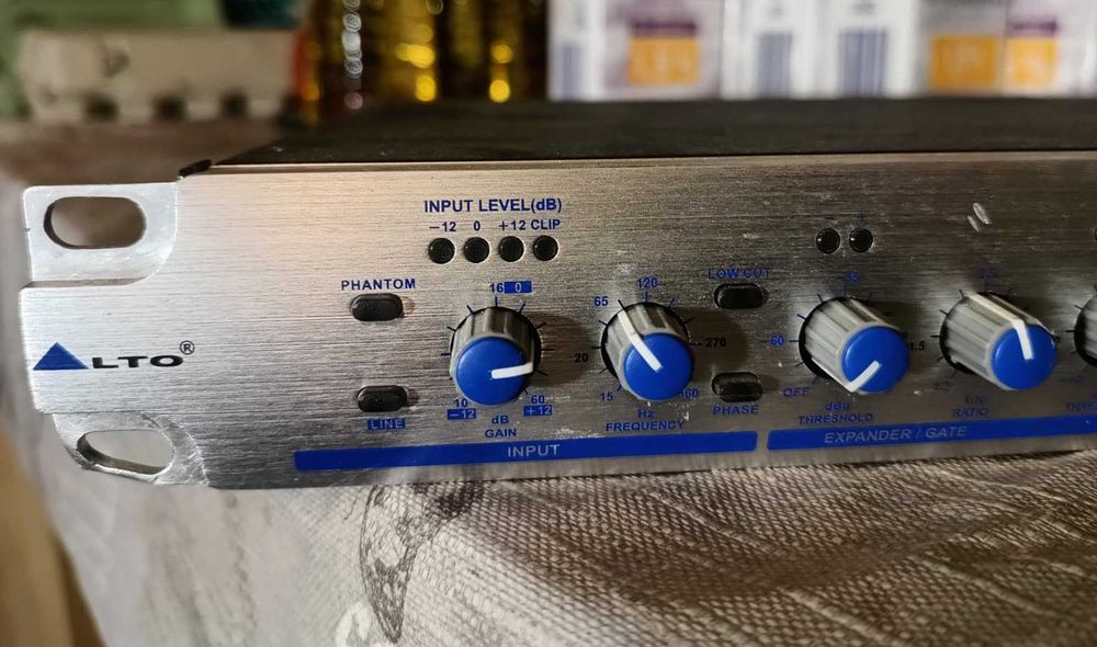 Alto Voice Plus przedwzmacniacz mikrofonowy / procesor wokalny.