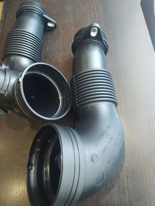 Продам патрубок БМВ