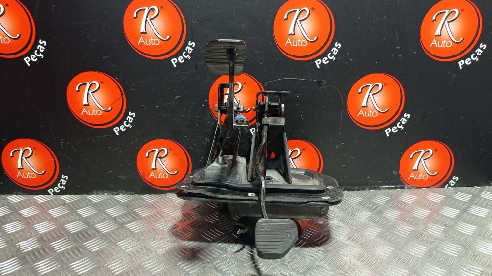Pedal Da Embraiagem Peugeot 406 Break (8E/F)