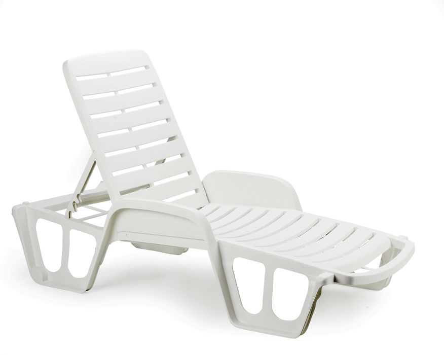 Пластикові шезлонги гуртовий продаж