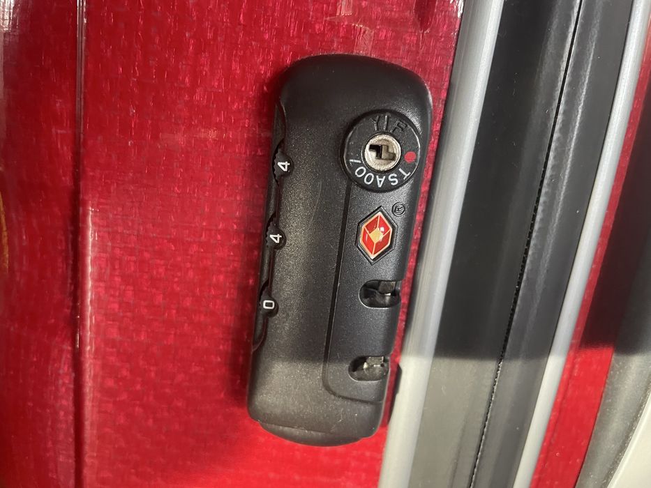 Walizka Samsonite Lite Curv