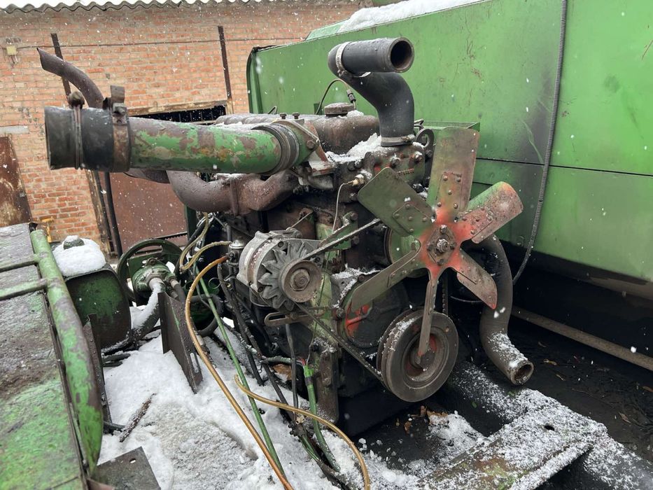 Двигун джон дір 945,955,730. Мотор на маленький комбайн