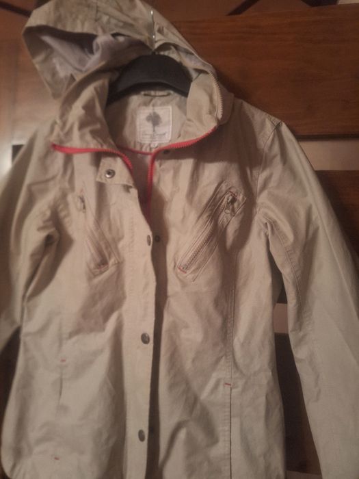 Kurtka damska z kapturem Carry Casual stan idealny.