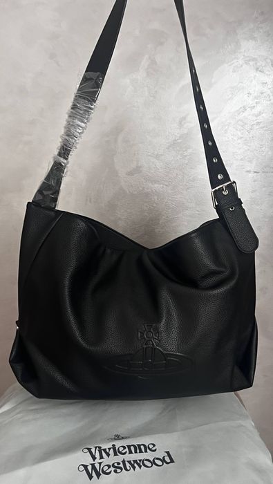 Стильна та містка сумка Vivienne Westwood