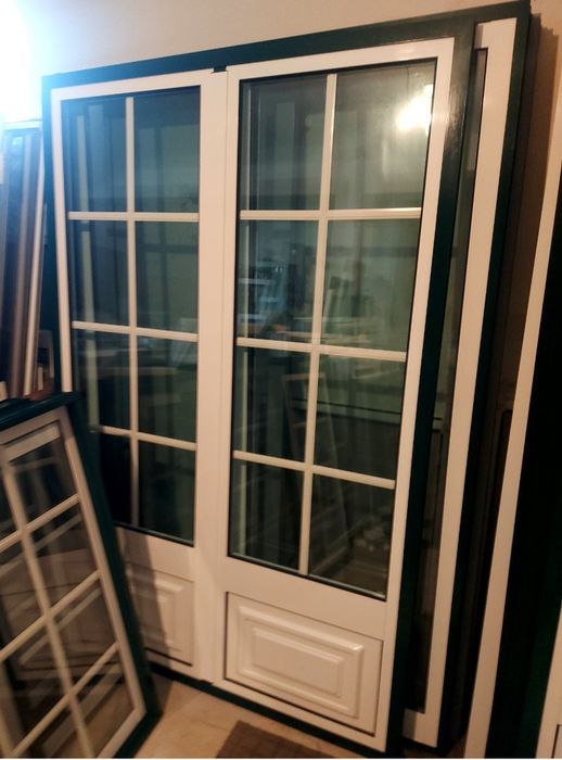 DIVERSAS - Janela Aluminio Vidro Duplo - Porta/Sacada