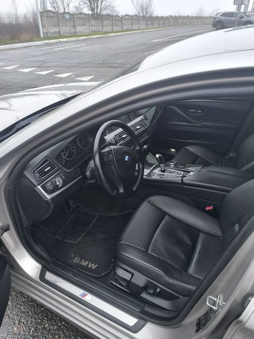 Продам BMW 525i(официал)
