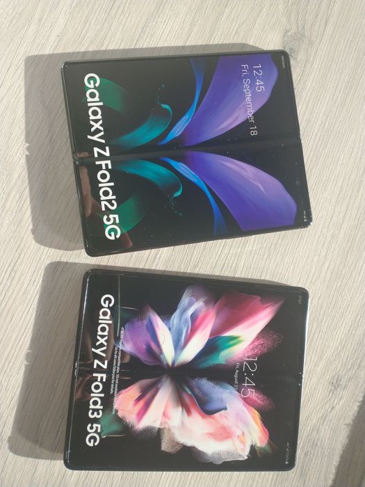 Samsung Galaxy Z Fold 2  5G Fold 3 муляж