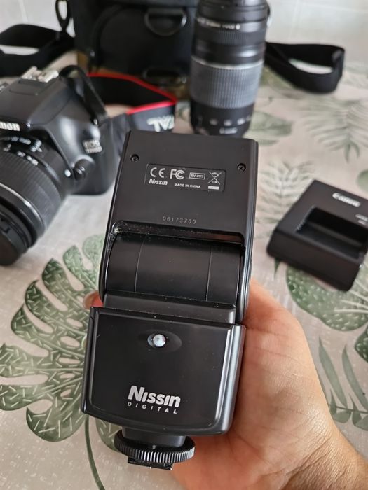 Canon EOS 1100D - kit completo