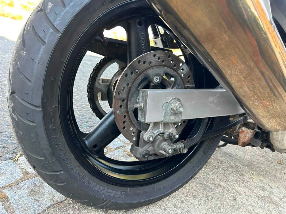 Mota Suzuki GSX750 F