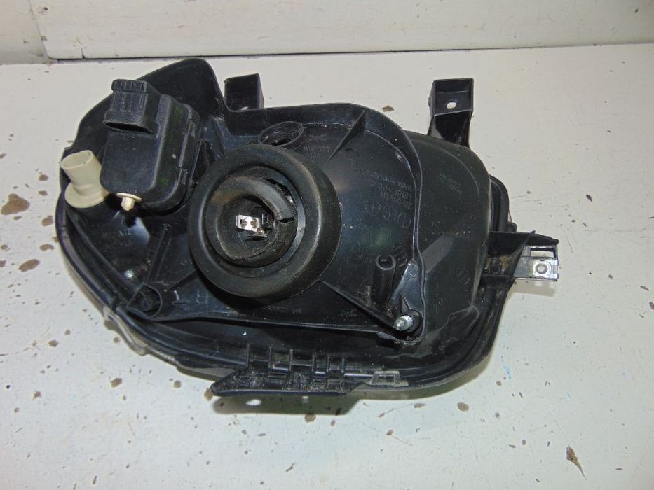 Renault clio farol " nova de stock antigo