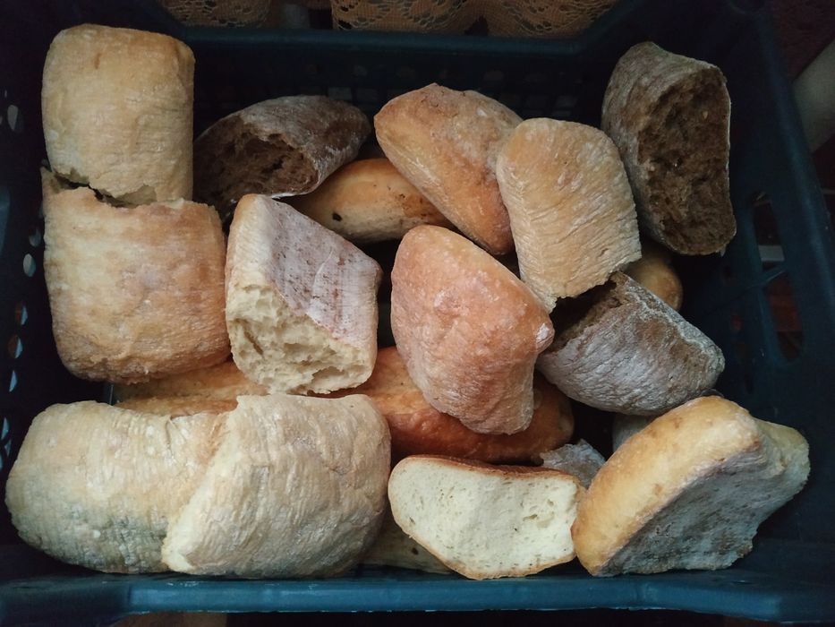 Хліб сухий корм для тварин