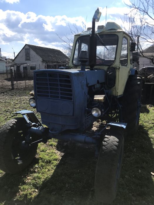 ЮМЗ в комплекті плуг