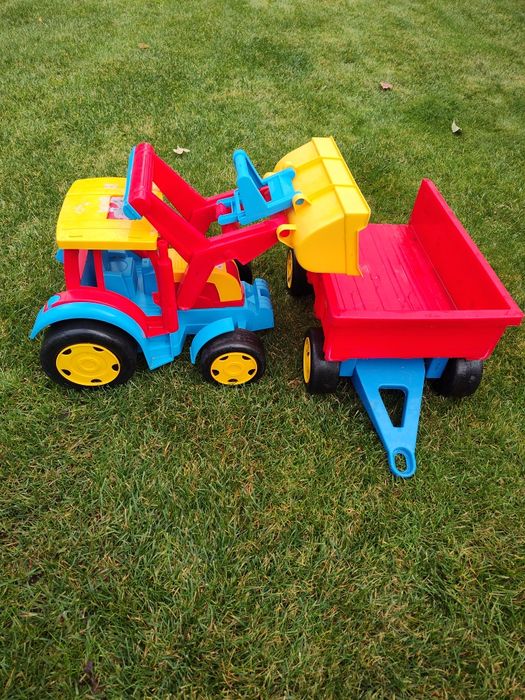 Трактор гігант wader дитяча іграшка