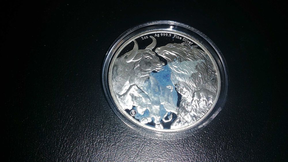 moneta srebrna: "niedźwiedź i bawół" 2022r.