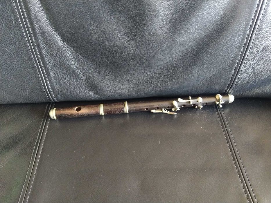 Raro flautim, piccolo, vintage, em madeira - M. Bauer Wien (século XIX)