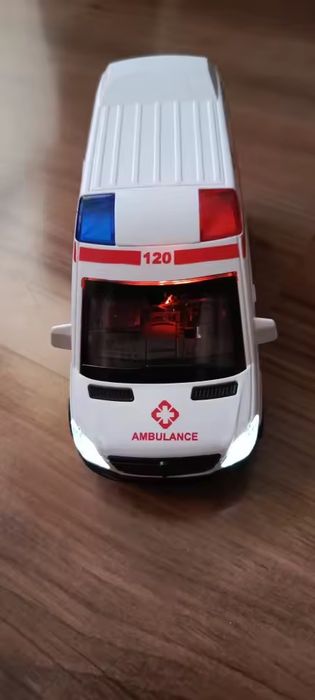 Модель Авто Швидка Медична Допомога Іграшка Машинка 1:32