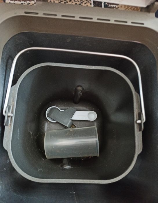 Хлібоперкарня LG HB-202CE