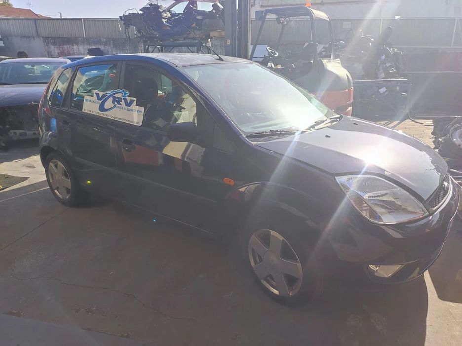 Ford Fiesta - Viatura para Peças