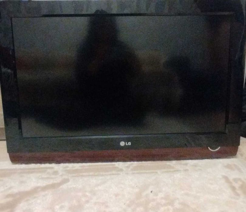 Телевізор LG 32LG4000