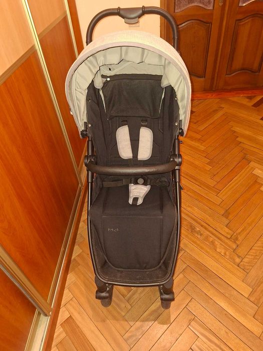 Прогулянкова коляска Mast M.4x PLUS Швейцарія світло-сіра легка
