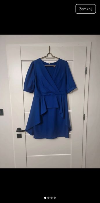 Sukienka z baskinką