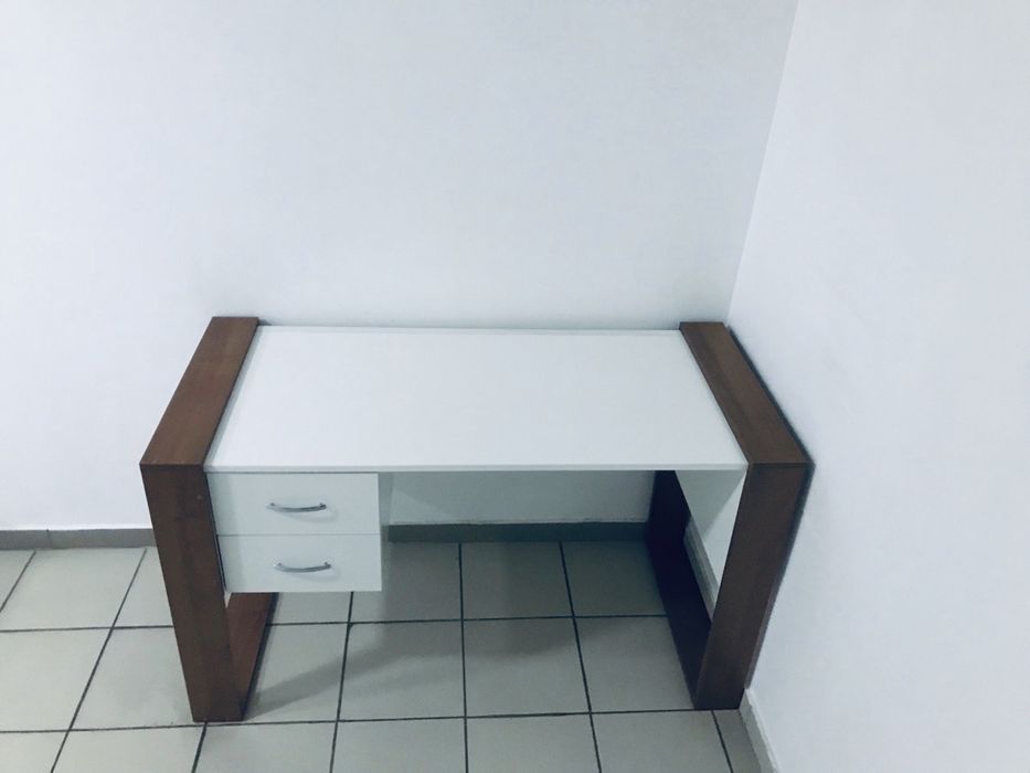 Письменный стол. Готов к отправке