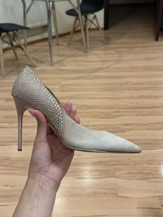 Туфли Attizzare бежевые