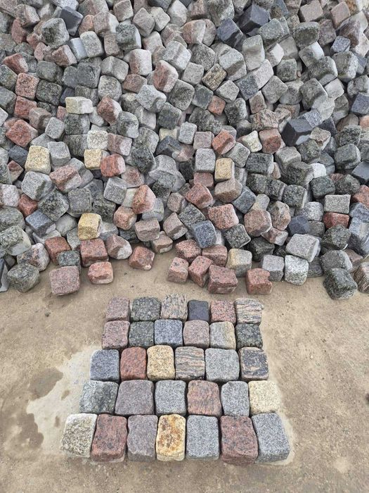 Kostka granitowa otoczona mix kolorów 4/6, 9/11