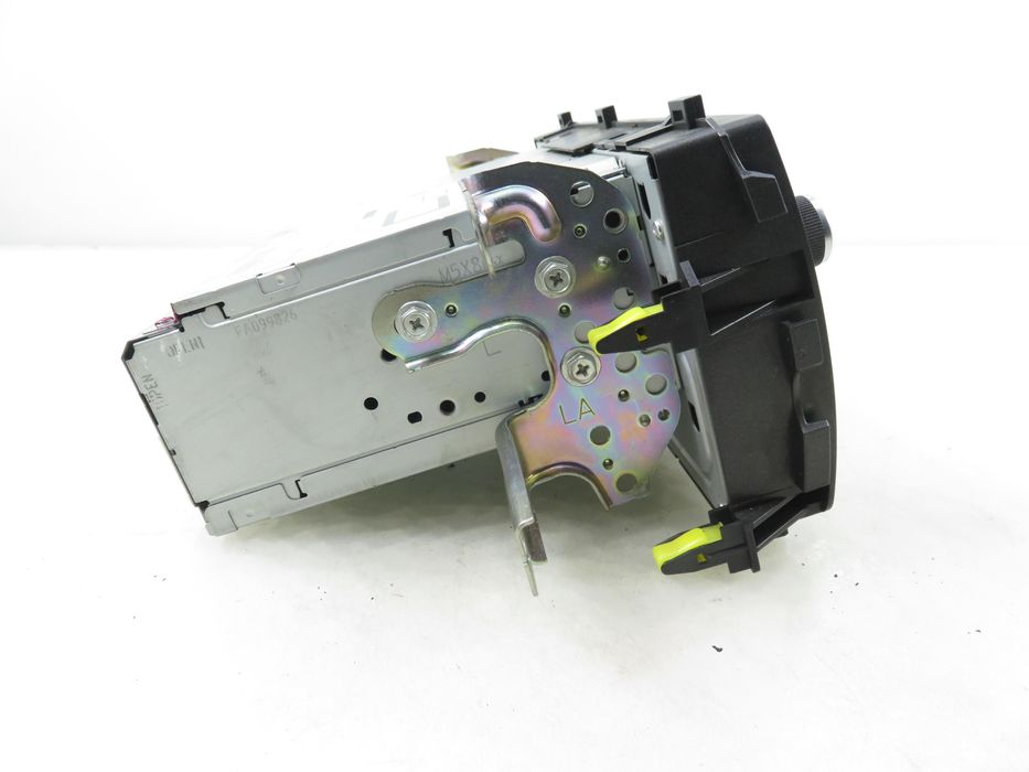 Radio Toyota Auris II (e18)