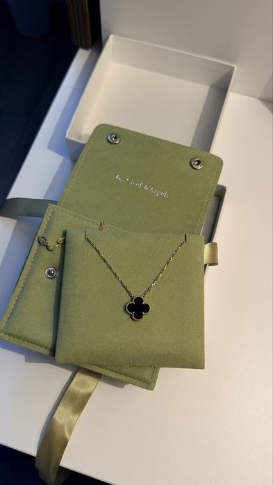 Van Cleef підвіска Alhambra