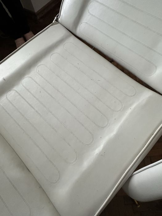 Кушетка для масажу, масажний стіл