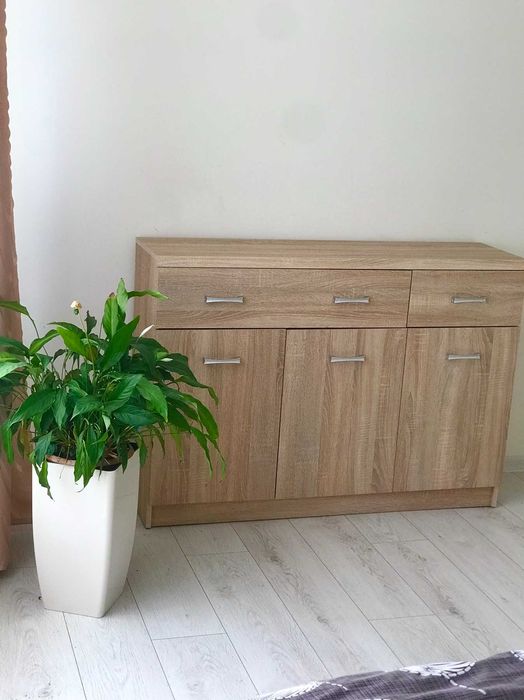 Подобово. Посуточно. Недалеко озеро. Центр, нова 3 кімн квартири.