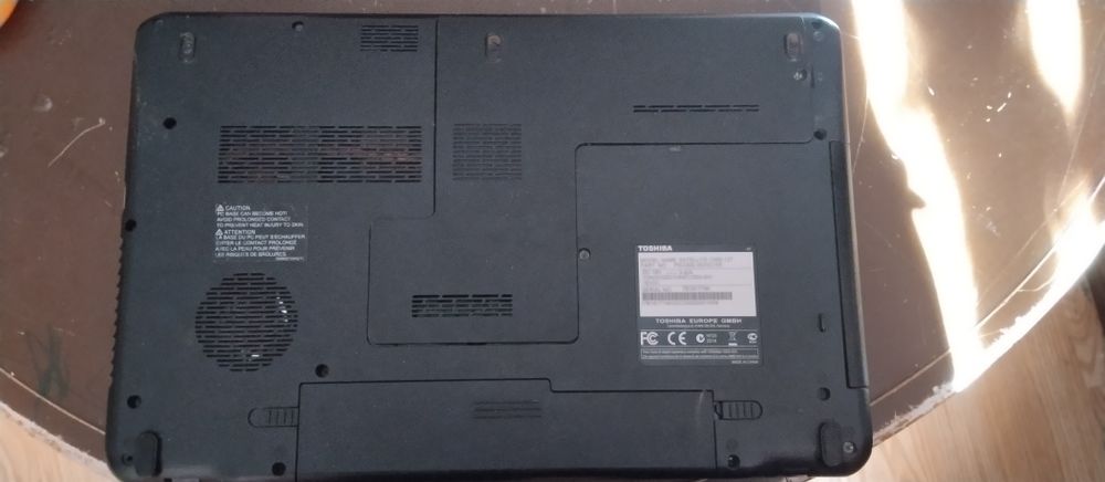 Toshiba c660 повністю в робочому стані