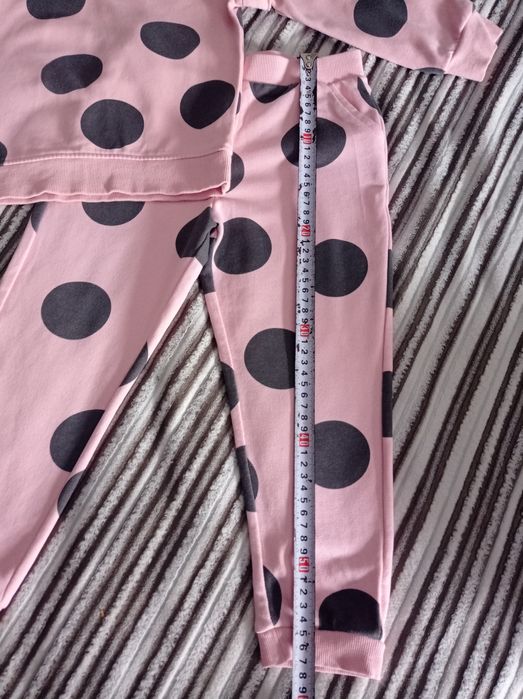 Костюмчик на дівчинку