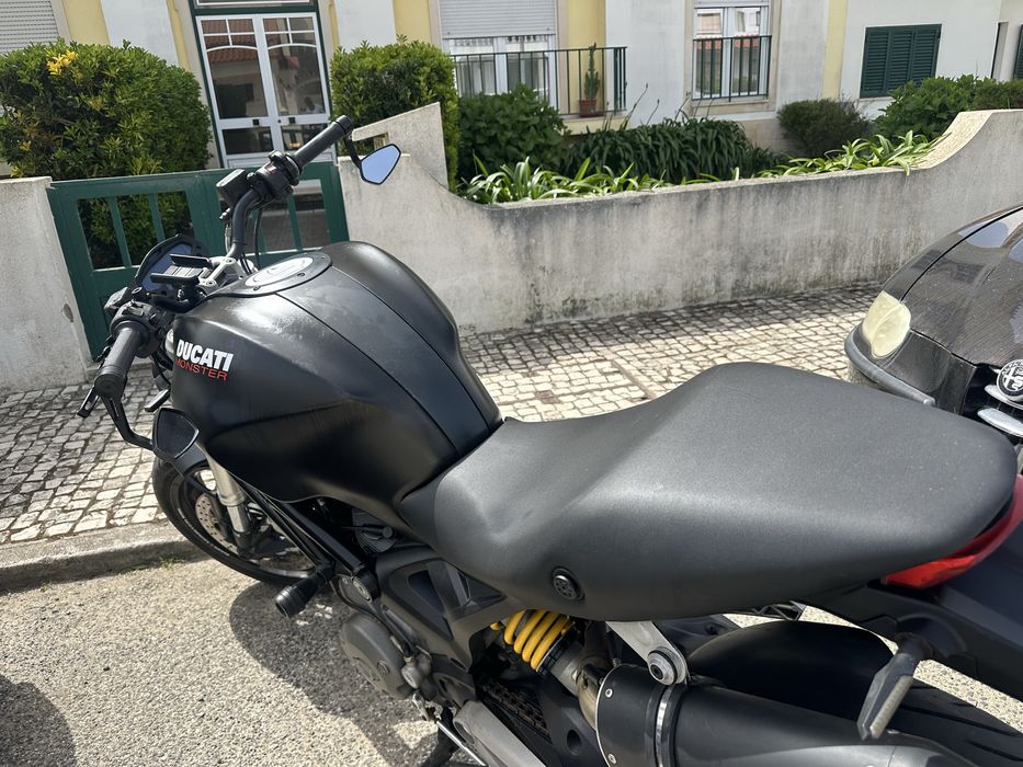 Ducati monste  696